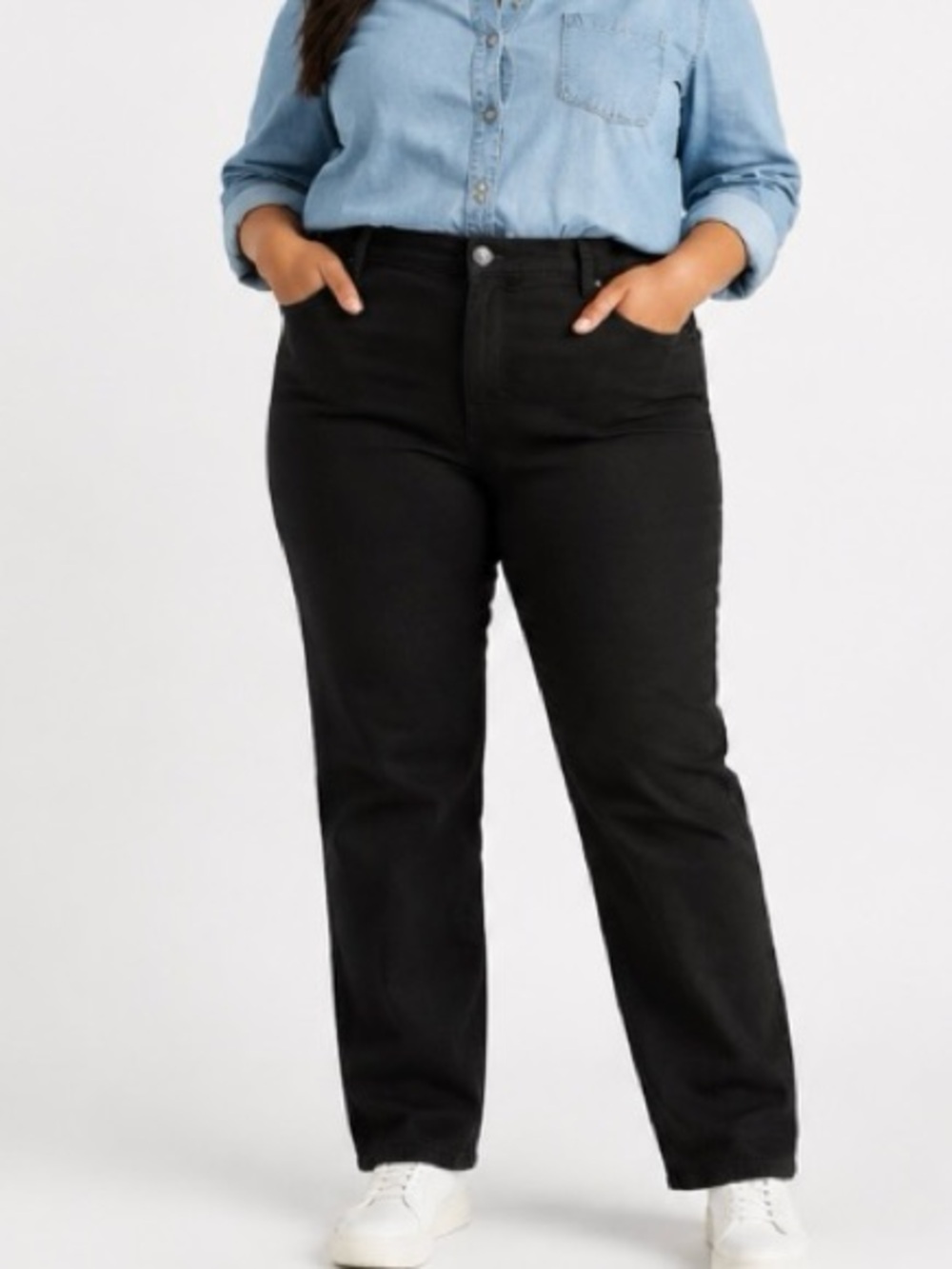 ⭐️ 3/$15 • Lee • Women's • Straight • High Rise • Slimming• Black Jeans